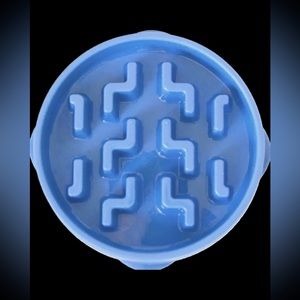 Outward Hound Slow Dog Feeder bowl NEW w/o box